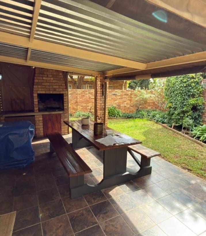 3 Bedroom Property for Sale in Rhodesdene Northern Cape